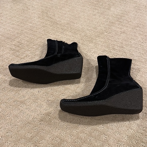 Pons Quintana black  suede wedge boots. Super comfortable. - Picture 2 of 4
